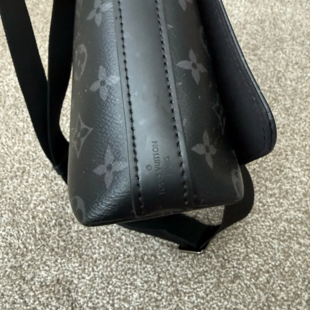 Louis Vuitton District PM ✨✨